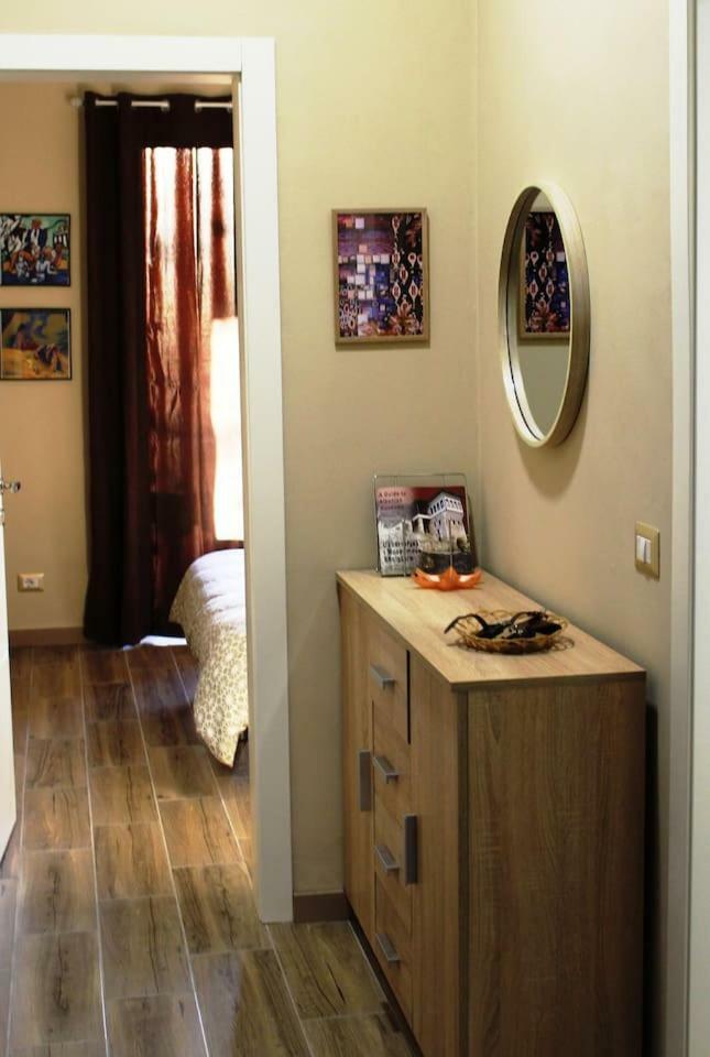 Appartement 2V1 - Blloku Mac à Tirana Extérieur photo
