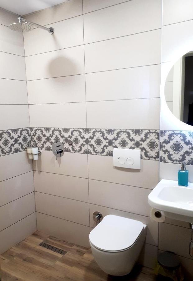 Appartement 2V1 - Blloku Mac à Tirana Extérieur photo